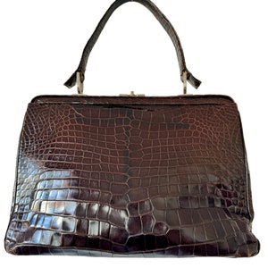 Vintage 1950s Alligator Push Lock Button Top Handle Bag