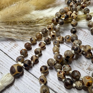 Agate 108 Bead Knotted Mala - Prayer Beads, Meditation Beads - Yoga Necklace - 42 inches