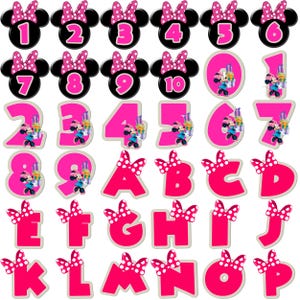 Puede incluir: Una colecci&oacute;n de recortes de n&uacute;meros y letras con tem&aacute;tica de Minnie Mouse en rosa y negro. Los n&uacute;meros del 1 al 10 est&aacute;n en un c&iacute;rculo negro con orejas de Minnie Mouse y un lazo rosa. Las letras A-O son rosas con un lazo de lunares blancos.