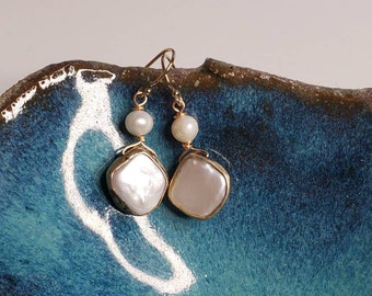 Pearl Earrings, Minimalist Pearl Jewelry, Unique Earrings, Gold Bezel Pearl Earrings, Minimalist Jewelry, Dainty Earrings Gifts,