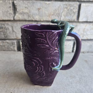 Large Floral Lizard/Frog Mug Lizard on purple