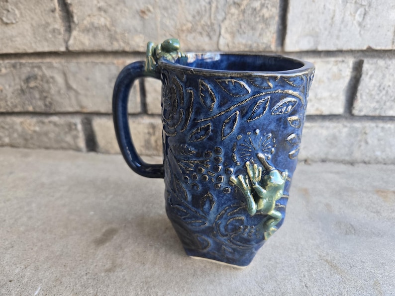 Large Floral Lizard/Frog Mug image 3
