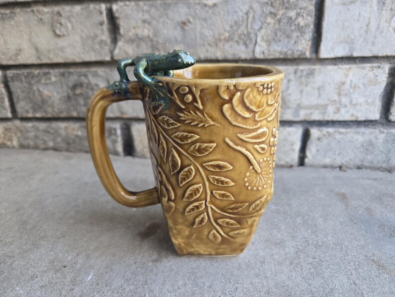 Large Floral Lizard/Frog Mug image 8
