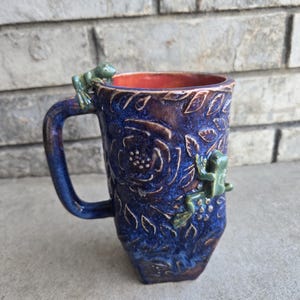 Large Floral Lizard/Frog Mug image 2