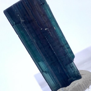 Kryształ turmalinu Ink Blue Indicolite: 15,15 ct, Afganistan