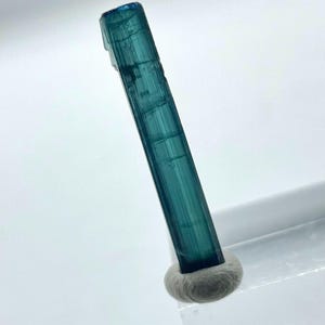 Kryształ turmalinu indykolitu niebieskiego: kamień szlachetny z Afganistanu, 5,20 ct