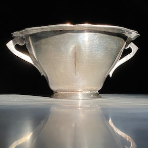 Sterling Silver Mexican Hand Hammered Two Handled Bowl by Lazano for Sanborn&#39;s (158 grams)