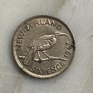 1942 New Zealand George V 6 Pence(XF) KM 8