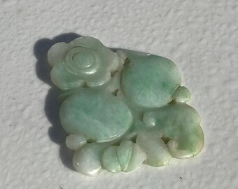 彫刻された中国の翡翠透かし細工の破片 - Etsy 日本