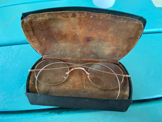 19th Century American 10K Solid Gold Spectacles - image 2