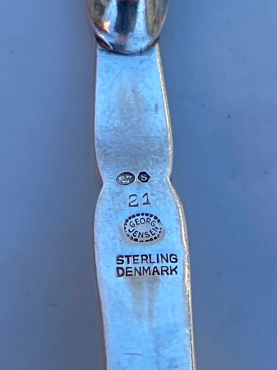 ジョージ ジェンセンのNo.21パターンのスターリングシルバーシュガー