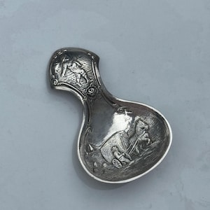 c. 1920 Dutch Sterling Silver Tea Caddy Spoon by Zaanlandse Zilversmederijen n.v./b.v. (13 g)