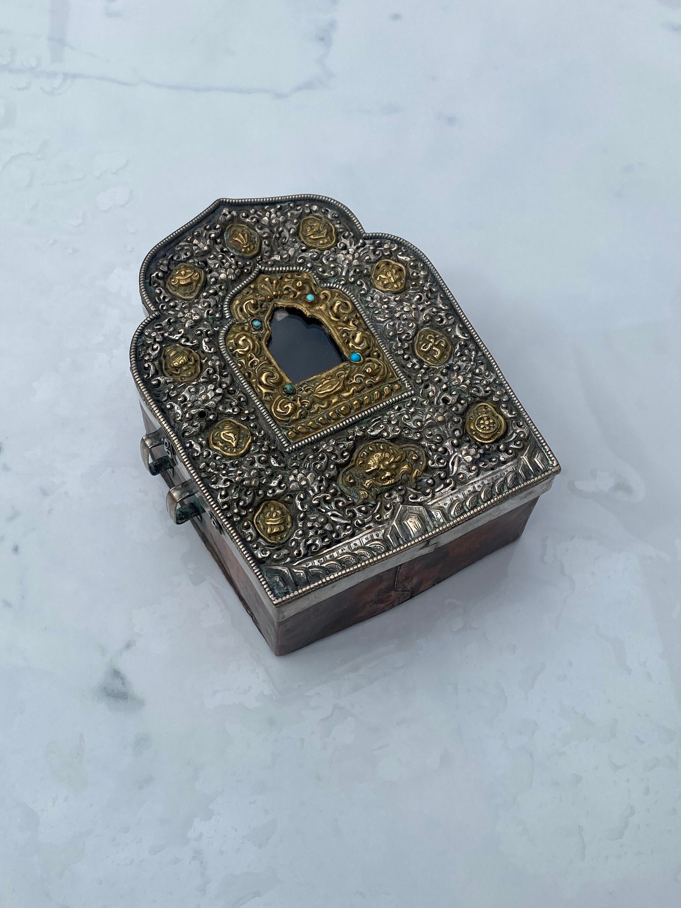 Tibetan gau - Etsy 日本