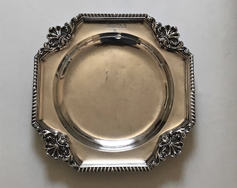 1835 Paul Storr Sterling Silver Serving Dish - William IV - London (970 grams)