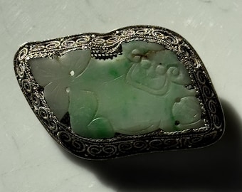 1930-1950 Chinese Export Silver Filigree & Carved Jadeite Brooch