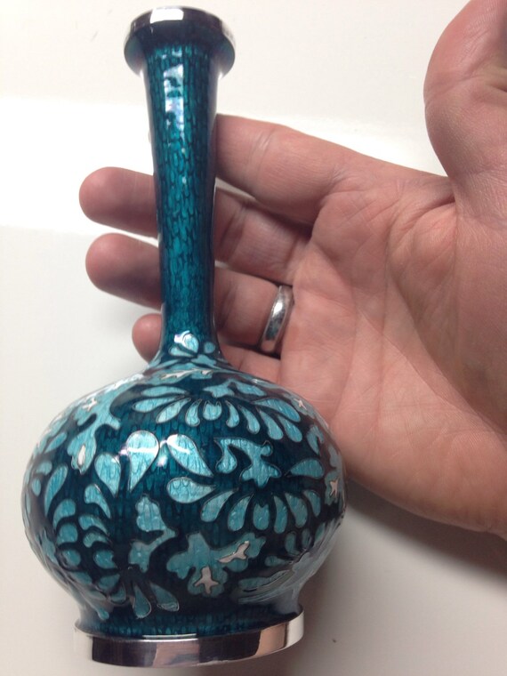 七宝焼 安藤七宝店 SILVER刻印 翡翠釉 花文 花瓶 共箱 M R8879B 2025