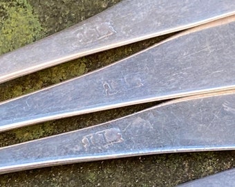 希少な1750-65年製、フィラデルフィアのジョン・リーコック作、銀貨製