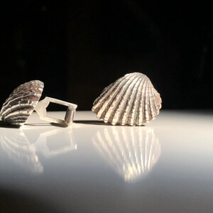 Midcentury Mexican Sterling Silver Cockle Shell Cufflinks (Eagle 21)