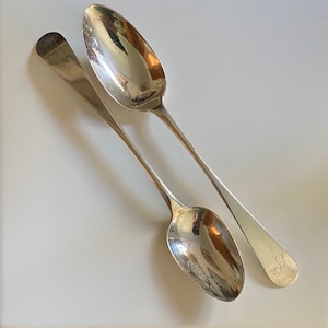 C. 1800 Robert Brookhouse of Salem Coin Silver Teaspoon Pair - American Federal Silver