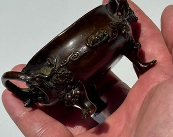 明代青銅香炉（龍の柄、獅子の足、コウモリのモチーフ付き、中国骨董品