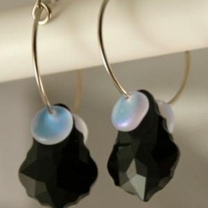 Baroque Black Crystal Hooped earrings image 4