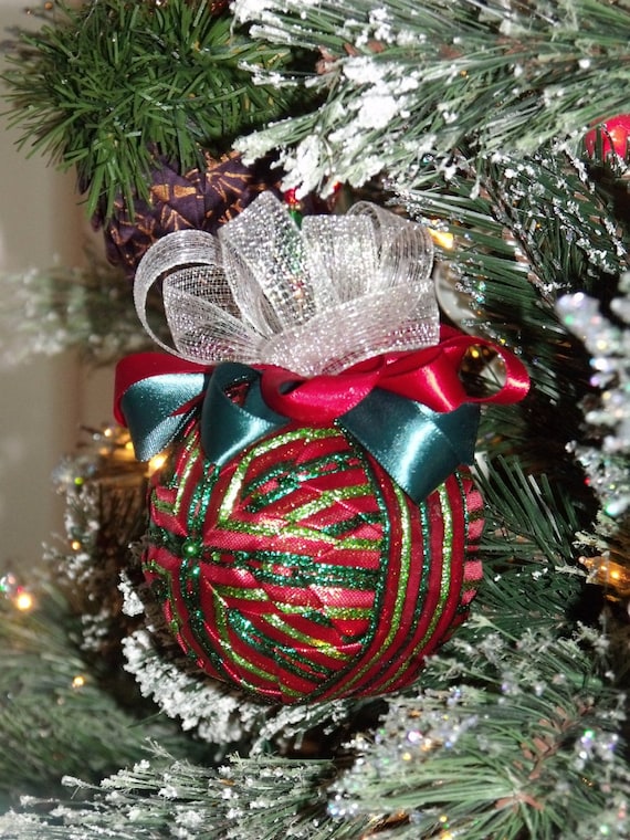 5 Quilted Ribbon Christmas Ball Ornament Home Decor Holiday Decor Christmas  Tree Ornament Ribbon Ornament Tree Decor Quilted 