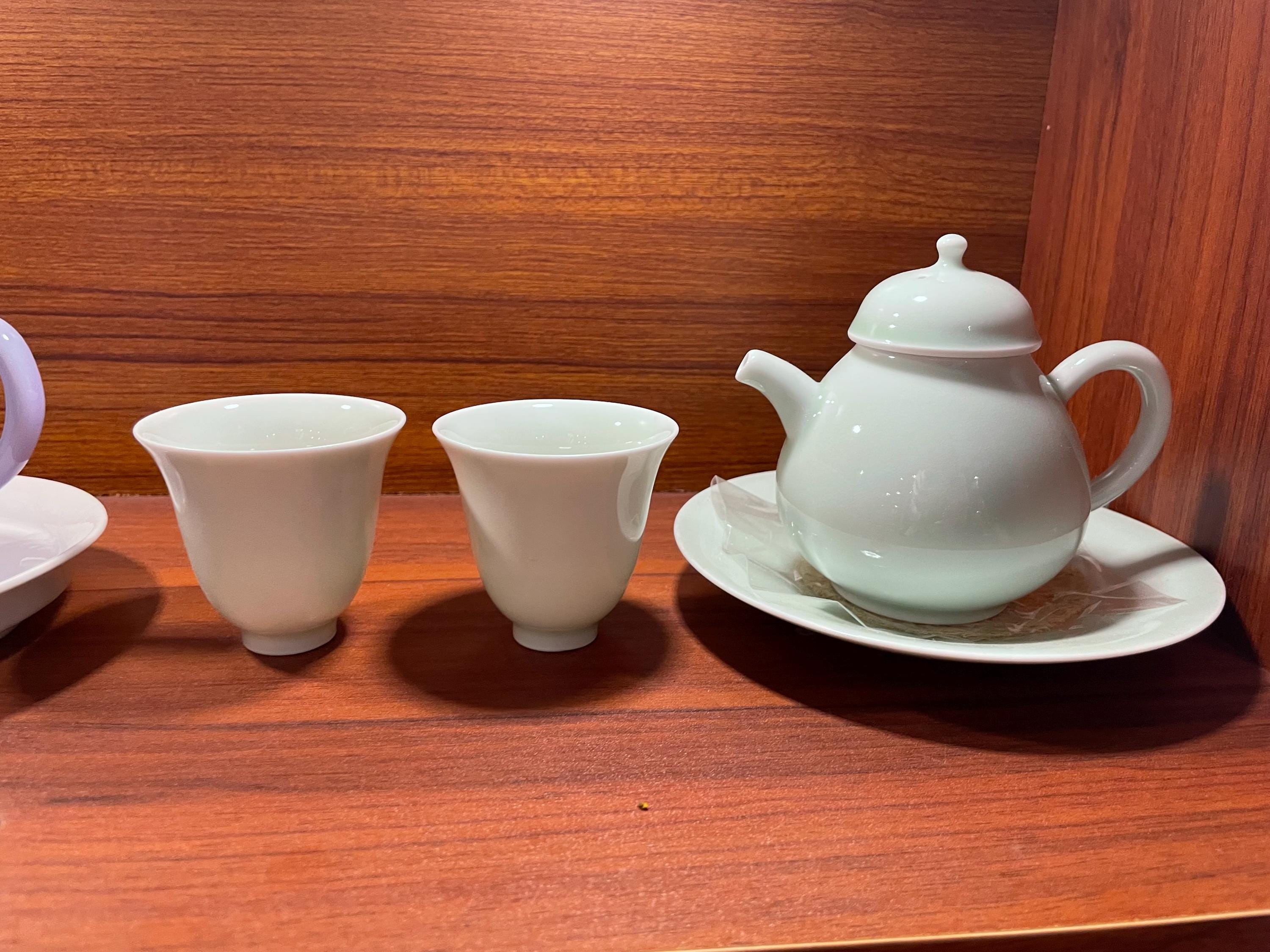 紫の茶器セット：翡翠釉を施した中国茶器 - Etsy 日本