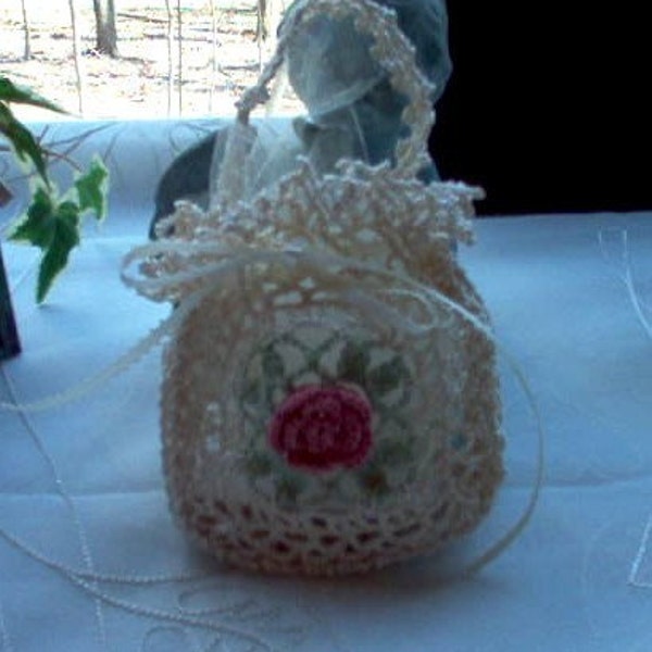 Victorian Romantic Rose Crochet Lace Gift Bag/Sachet New Handmade