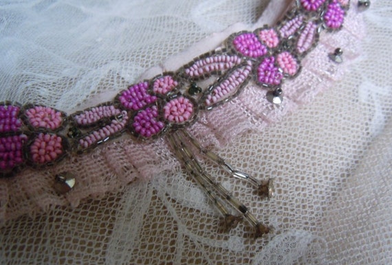 1920's Art Deco Pink and Silver Beaded Garter - image 4