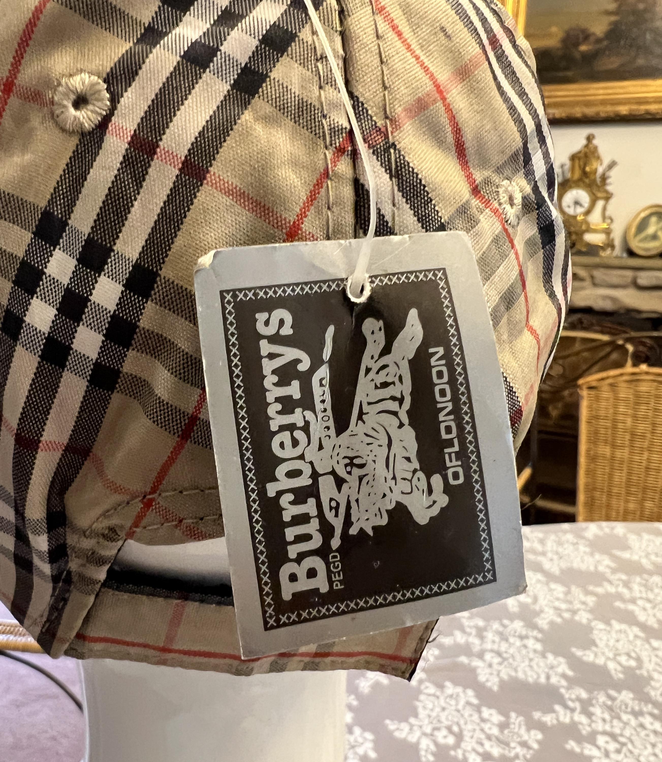 【BURBERRY】送料/関税込 8064901 CANVAS BASEBALL CAP BURBERRY Cap L Cotton Brown Mens 8018971 Monogram Baseball
