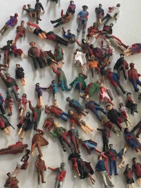 model train figures ho scale