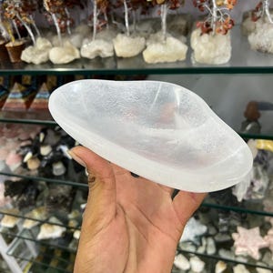 Handgeschnitzte Selenit Kristall Schale | White Stone Reinigung & Aufladung