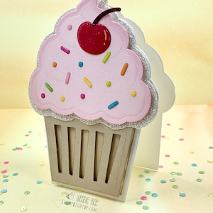 Carte de voeux vierge de forme fantaisie Cupcake & Sprinkles
