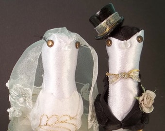 Cake topper miniature birds Bride Groom veil dress lashes top hat suit bowtie white black gold boutonniere