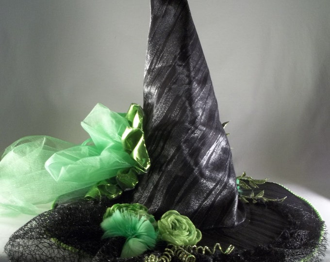 Deluxe Reversible Black & Silver Sequin Witch Hat main image 1