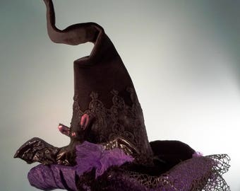 Sombrero de bruja hecho a medida con encaje de murciélago negro y morado