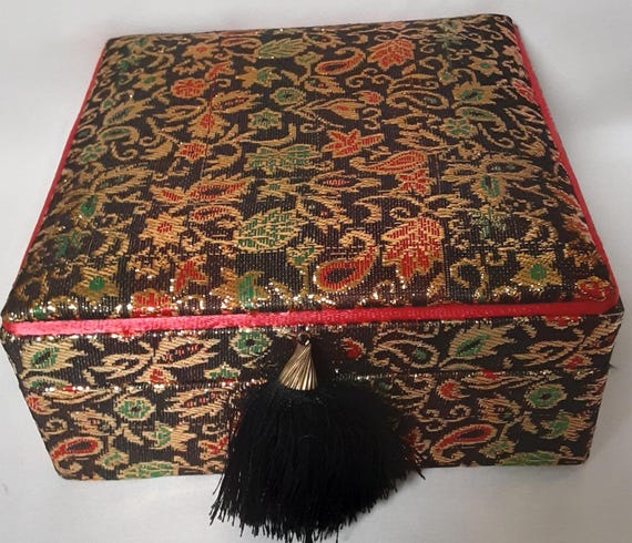 PAPER JEWELLERY BOX SMALL BLACK W/GOLD PAPER JEWELLERY BOX SMALL BLACK W/GOLD