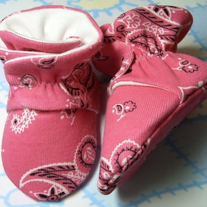 Thistledown, Baby Bootie PDF Sewing Pattern, Includes 5 sizes Preemie up to 12 mths, Instant Download image 1