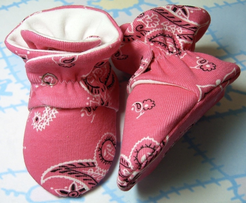 Thistledown, Baby Bootie PDF Sewing Pattern, Includes 5 sizes Preemie up to 12 mths, Instant Download image 1