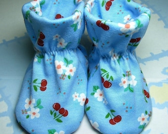 Willow River Baby Bootie Sewing Pattern, Includes 5 sizes Preemie up to 12 months, Instant Download, PDF