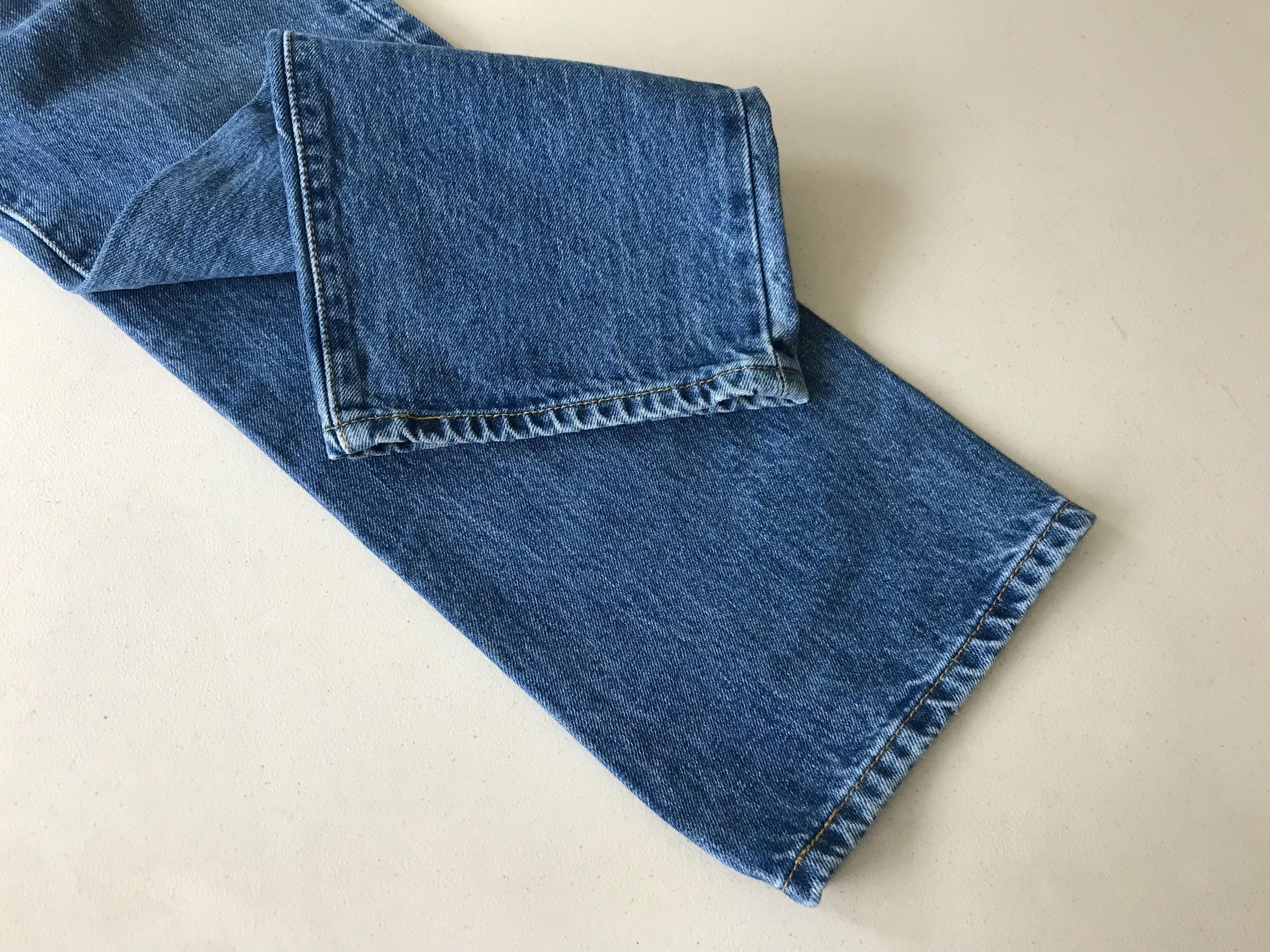 Vintage Levis 501 Jeans: Y2K Button Fly Denim, Men display picture 1