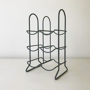 Black Metal Countertop Wine Rack: Industrial Minimalist Design