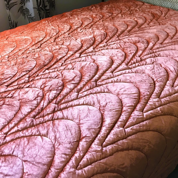 Vintage *GORGEOUS* Glam Coral Plush Velvet Satin Hollywood Regency Scallop Shell Astrofill Full Reversible Bedspread Comforter