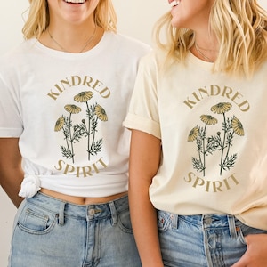 Kindred Spirit Group ママと私-コテージコアシャツ- 友達シャツ 赤毛のアンTシャツ（友達グループ用）親友へのギフトTシャツ