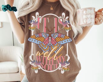 Es ist gut mit meiner Seele christliches Shirt für Frau TRENDY Komfort Farben TShirt Vintage Schmetterling Grafik Boho Konzert Kunst T-Shirt Geschenk für sie