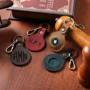Airtag Leather Case, Personalized Leather Airtag Holder, Custom Airtag Keychain, Leather Keychain, Apple Airtag Holder, Gift for Him & Her