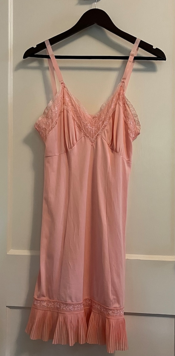 vintage peach pink lace slip with frill trim 30” w