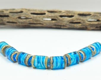 Conjunto de contas de vidro soprado marfim prateado com listras azul-turquesa (SRA)... Espaçadores não incluídos.