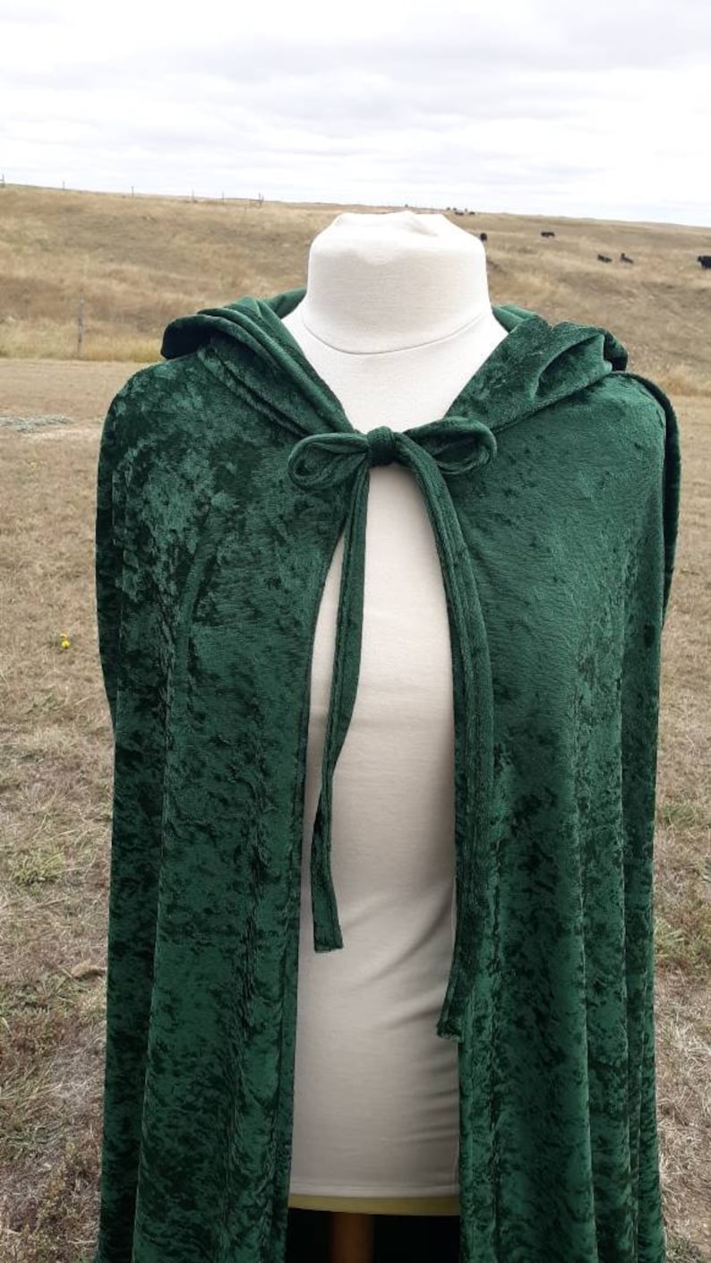Green Velvet Cloak Hooded Halloween Cape Fairytale Woodland Renaissance Clothing Medieval Druid Cloak Wedding Bridal Cape Ties