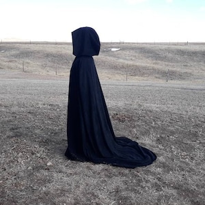 Black Hooded Halloween Cloak Medieval Gothic Wedding Cape Renaissance Festival Vampire Witch Costume Faux Suede
